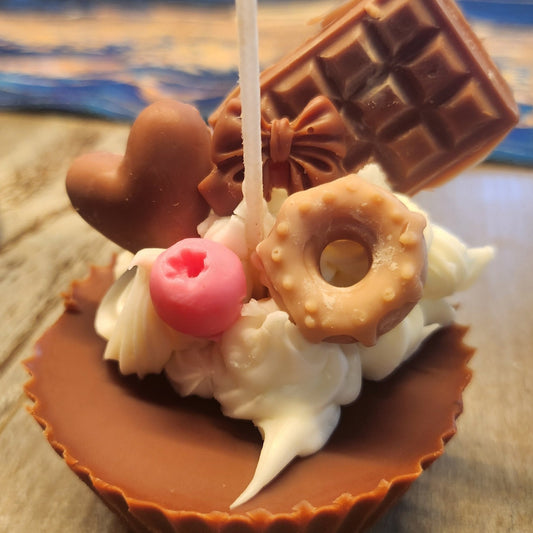 Kerze - Karamellsahnecupcake