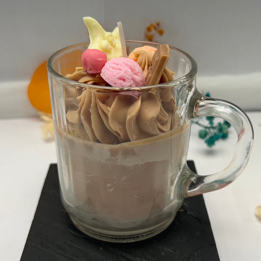 Kerze - Schokobecher mit Eiskugeln