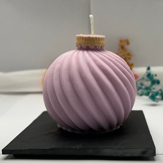 Kerze - Violette Weihnachtskugel